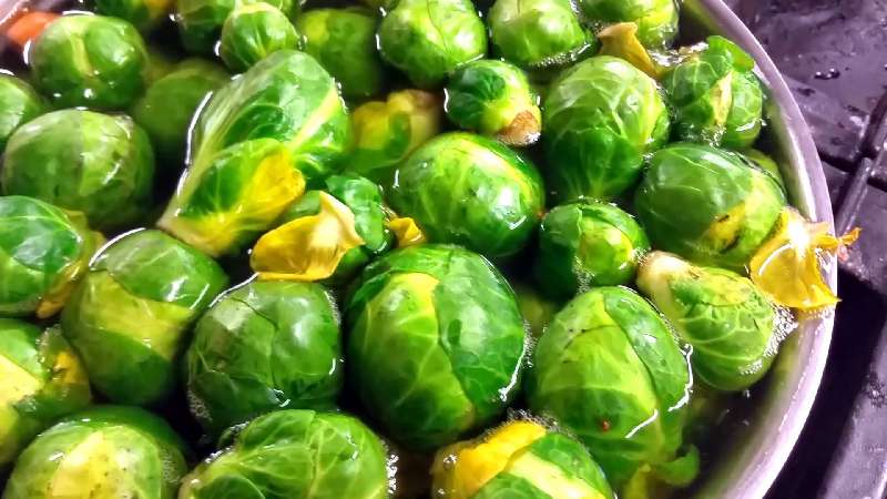 Boiled Brussels sprouts: Nutritional value, calories, vitamins and all