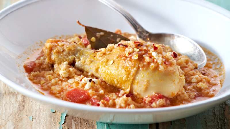 Κοτόσουπα με τραχανά κοτοσουπα με τραχανα