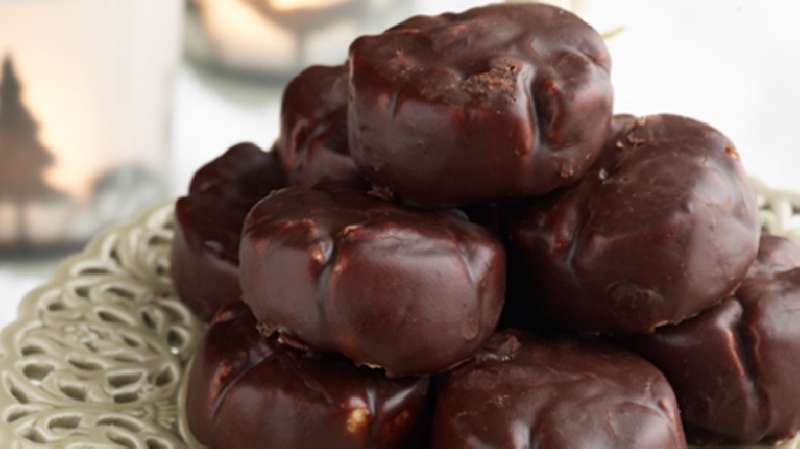 Μελομακάρονα με σοκολάτα ως επικάλυψη Μελομακαρονα με σοκολατα